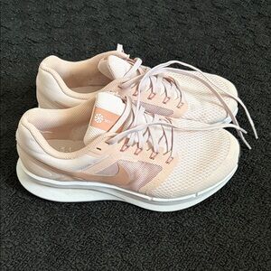 Nike swift running shoes